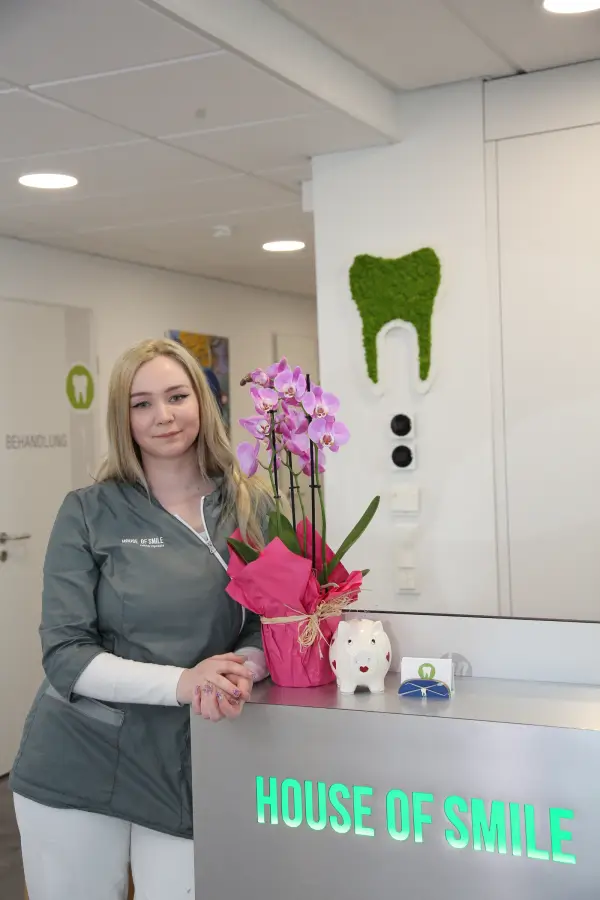 Team member of the House of Smile dental practice in Heidelberg
