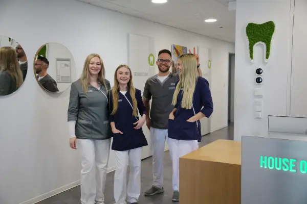 The team of the House of Smile dental practice in Heidelberg