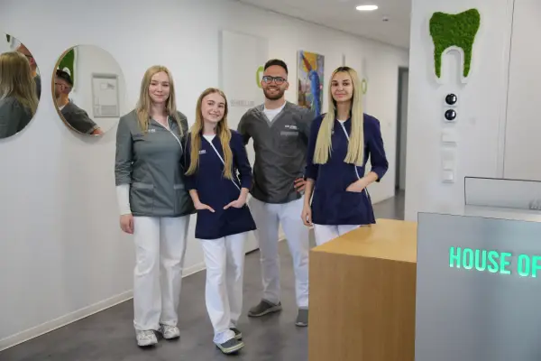 The team of the House of Smile dental practice in Heidelberg